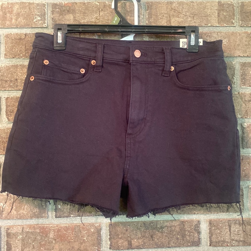 NWT black PINK shorts size 29